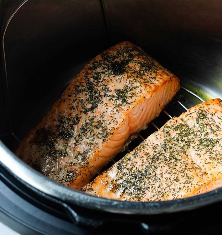 2 pavés de saumon aneth cuits dans un air fryer