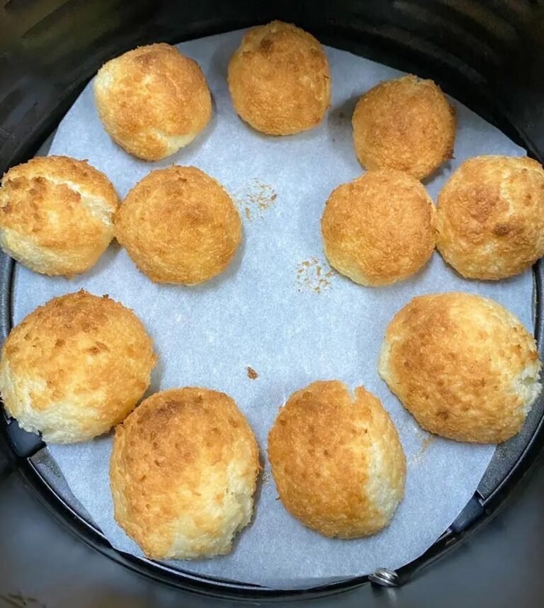 des rochers coco bien dorés dans un air fryer